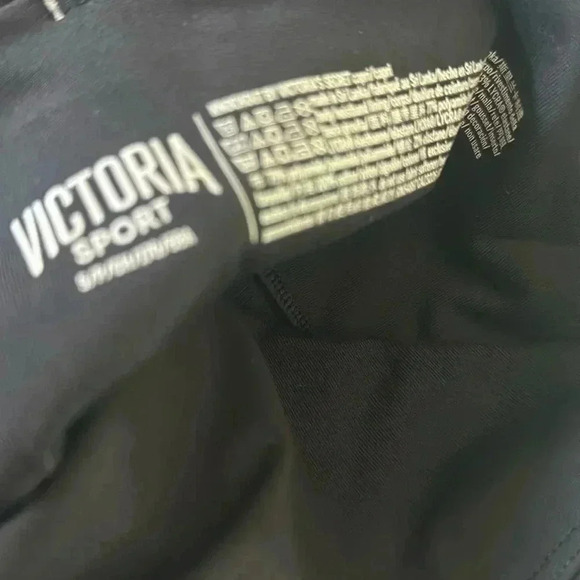 Victoria Sport Knockout Capri Leggings with mesh design on the legs - Picture 2 of 10